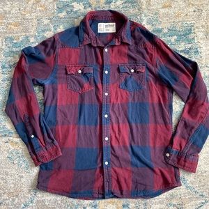 Urban Pipeline men’s long sleeve button down flannel